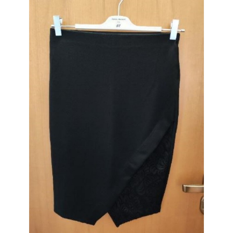 Jupe moulante  Mosquitos noire    34   