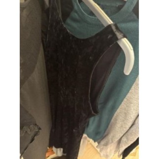 Petite robe noire neuve...