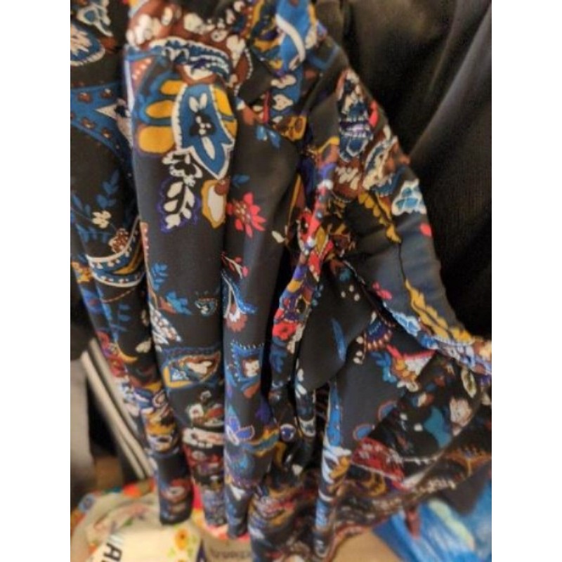 Jupe fleuri t 48 courte