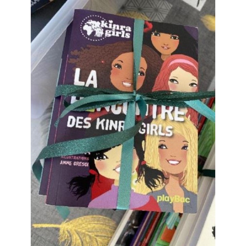 Lot de 14 livres kinra girls