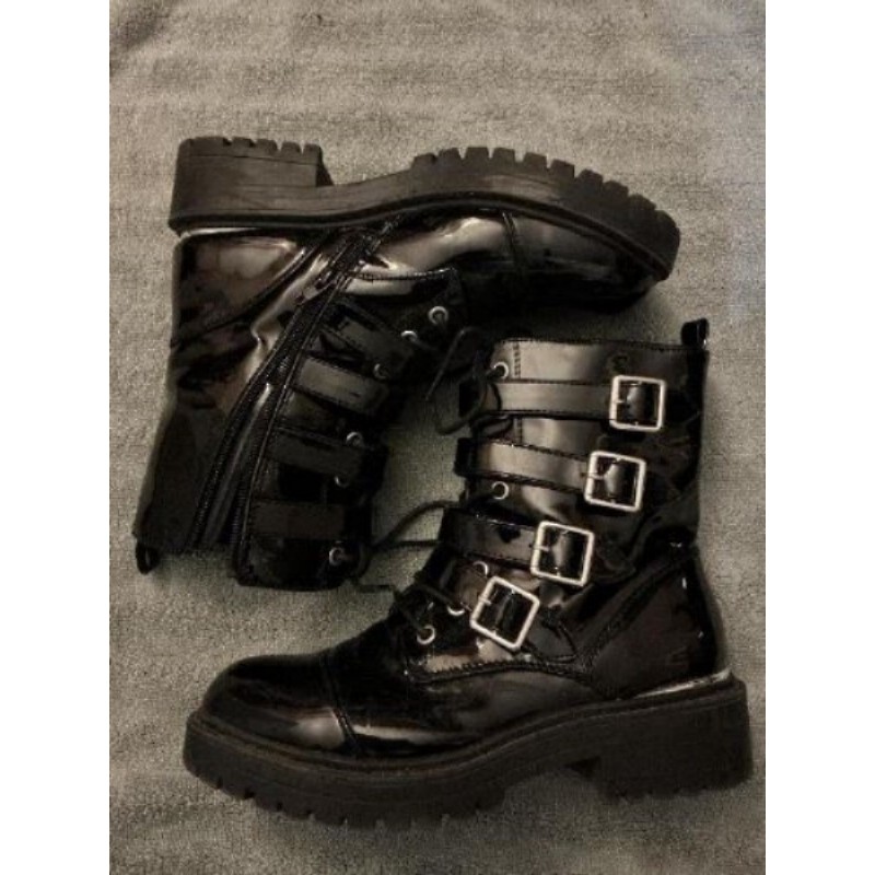 Bottines noires à boucle T.39