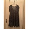 Robe kaki, fleur noire T. M