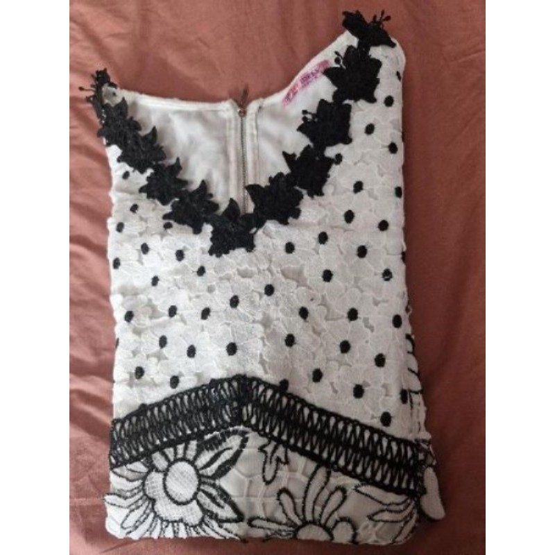 ROBE BLANC/NOIR- DENTELLE-T.L/XL