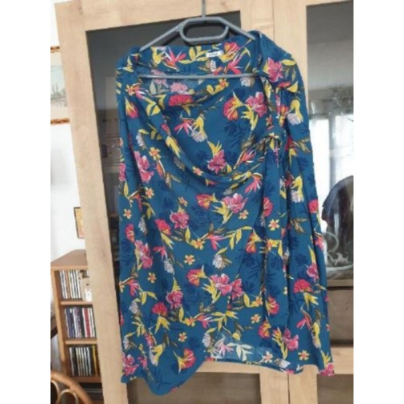 Jupe portefeuille fleurs taille 42