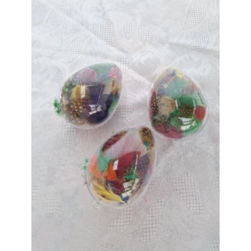3 OEUFS PLASTIQUE GARNI PLUMES