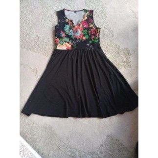 Robe d'été le haut fleuri...