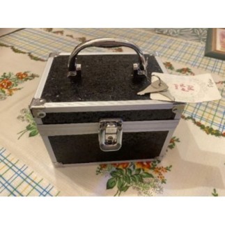 petite boite à bijoux ou...