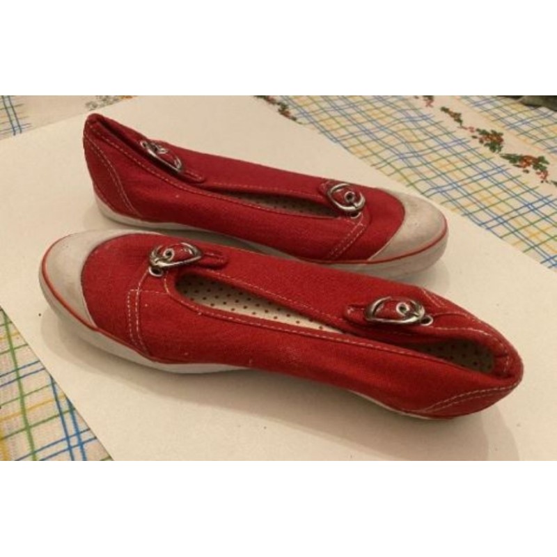 chaussure en toile rouge du pareil au même jamais porté pointure 38