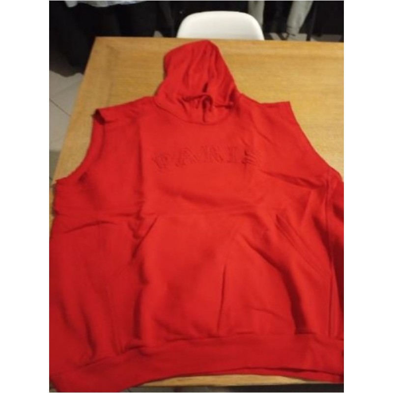 Sweat à capuche rouge sans manche rouge 