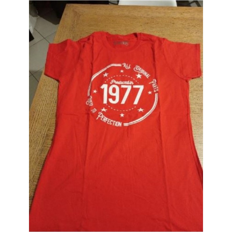 Tee shirt rouge 1977 taille  L 