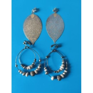 Paire de boucles d'oreilles...