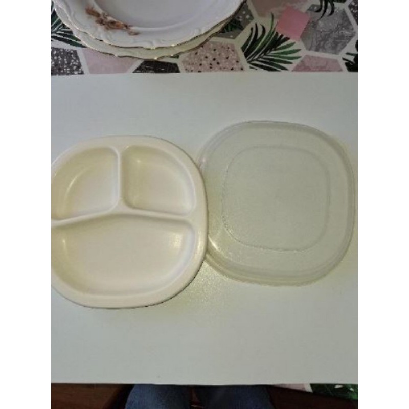 Assiette + couvercle bébé 