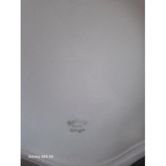 Soupière en porcelaine de Limoges avec anses.D:23,5,H:12cm