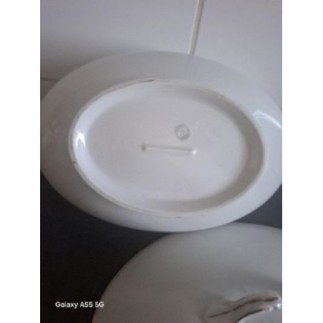 Soupière en porcelaine de...