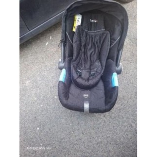 Siège auto pour bébé 