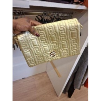 Sac à  main  doré 