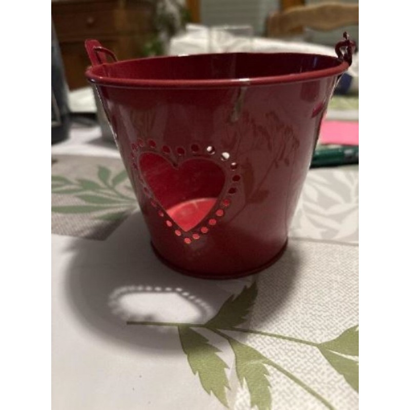 Cache pot cœur rouge
