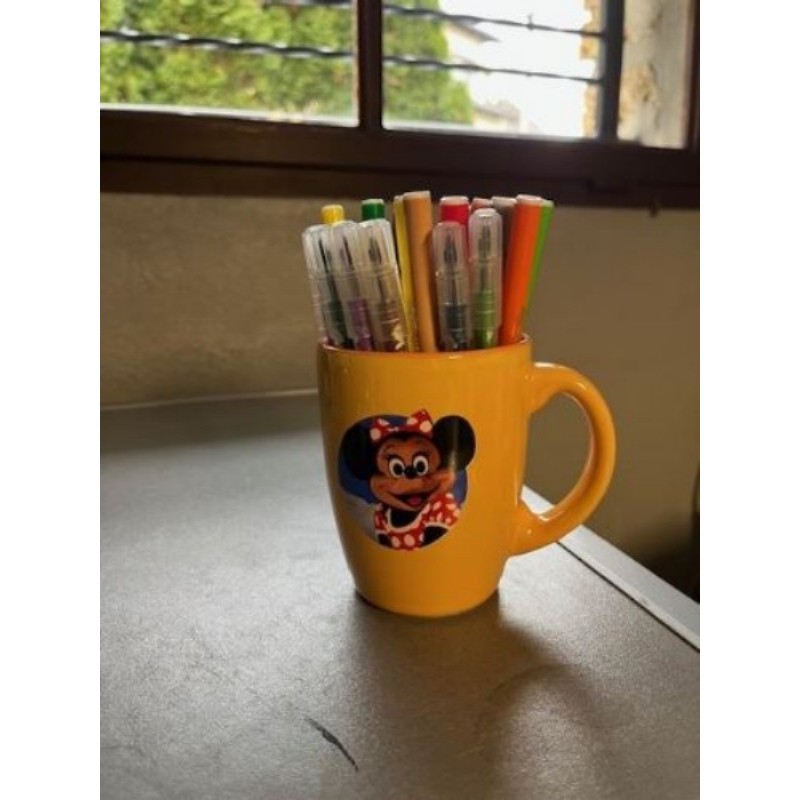mug jaune Disney Minnie + 25 feutres