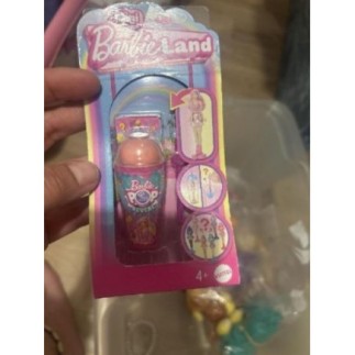 Barbie mignature neuf 