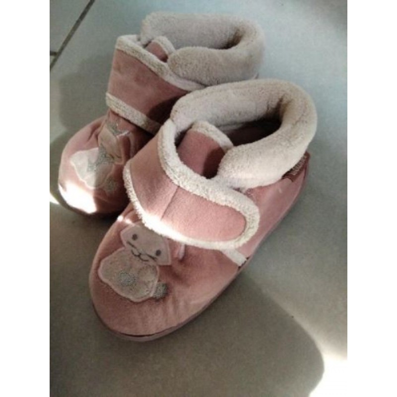 Chausson taille 26 isotoner