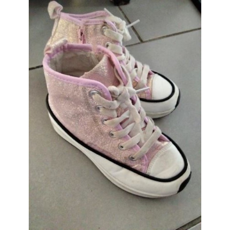 Chaussure Rose a paillette taille 30