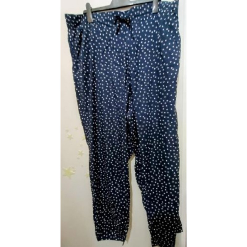 Pantalon été bleu (motif petit rond blanc) NEUF Kiabi - Taille 3 XL