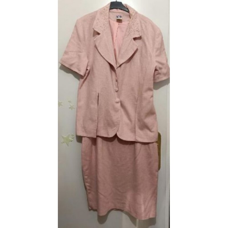 Tailleur rose clair veste et jupe (manche courte) Yessica - Taille 46