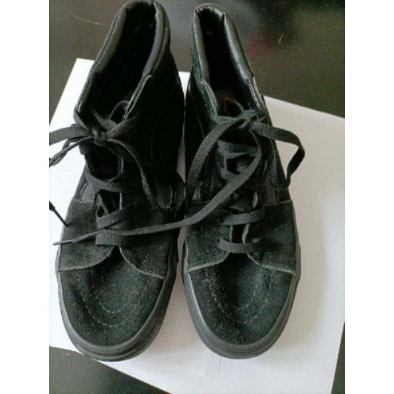 Tennis noir VANS (cuir daim) - Taille 38 (état neuf)