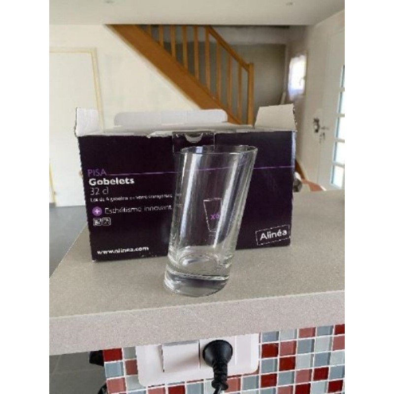 lot de 6 verres neufs hauts, forme en biais 