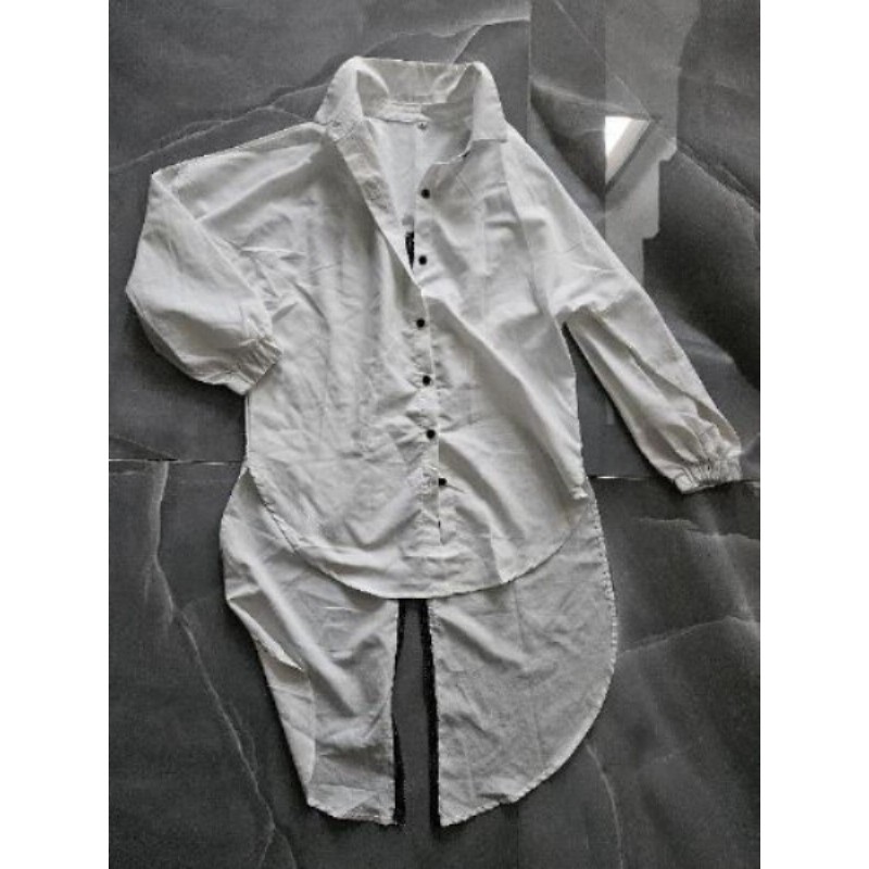 chemise queue de pie blanche + fermeture arrière taille M MC