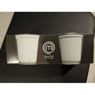 2 petits ramequins neufs...