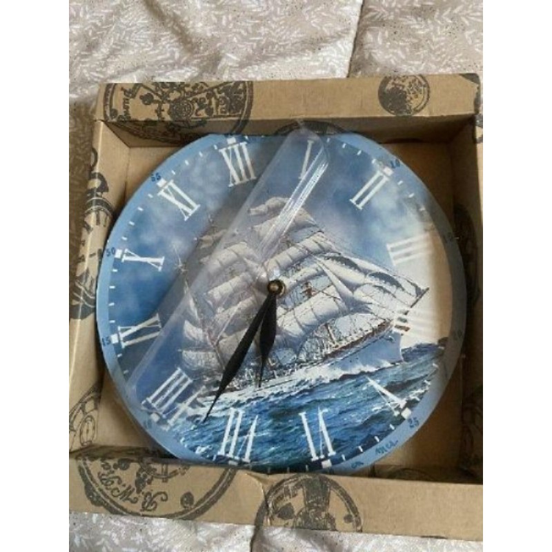 Horloge bateau bleu