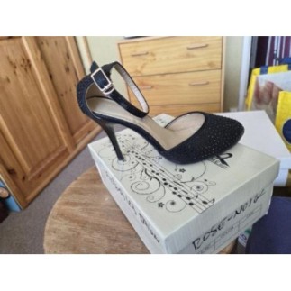 G chaussures noires taille...