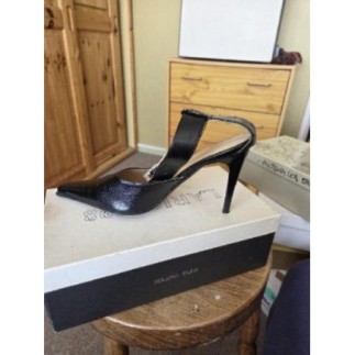 G chaussures noires toiles...