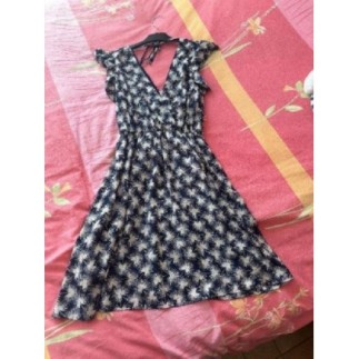 Robe courte bleu marine...