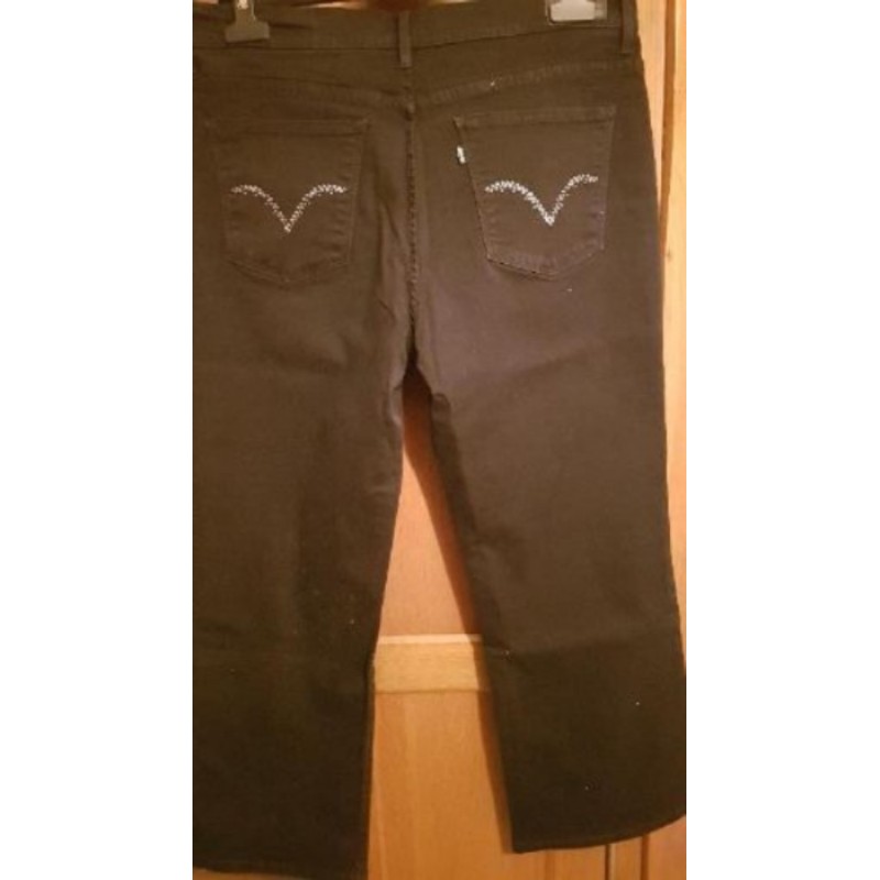 LEWIS NOIR TAILLE 42.