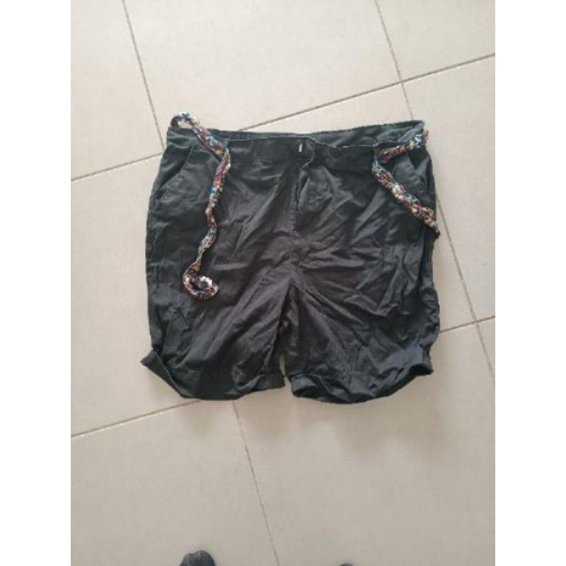 Short in extenso taille 48