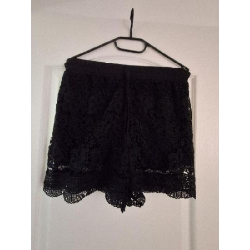 SHORT NOUR T.38 DENTELLE