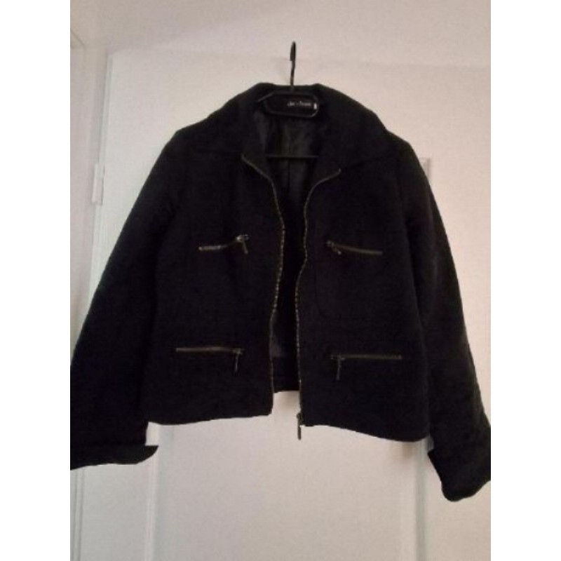 BLOUSON NOIR SUEFINE T. M ZVEC FERMETURE CHIC ET JEUNE