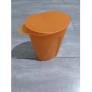TUPPERWARE Carafe 