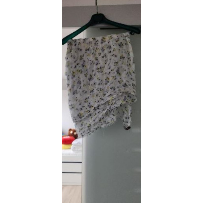 Chèche blanche à fleur jaune Comptoir des Cotonniers