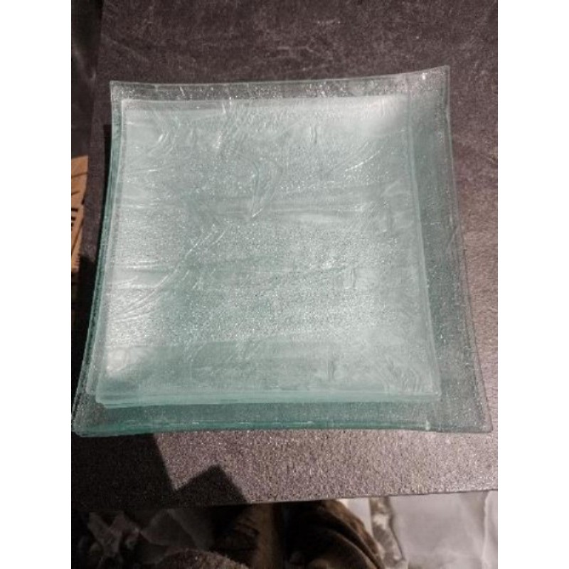 lot assiettes carrées en verre translucide 12 grandes et 6 petites MC