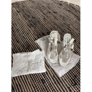 Chaussures à talons...