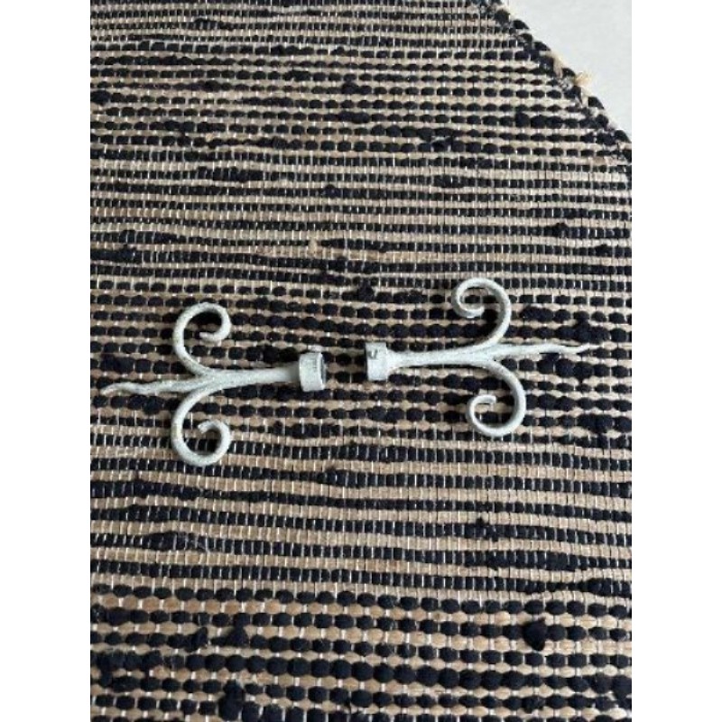 Lot de  2 embouts de bar à rideaux en fer forgé