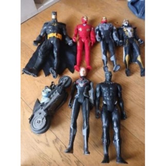 Lot 7 figurines avengers 