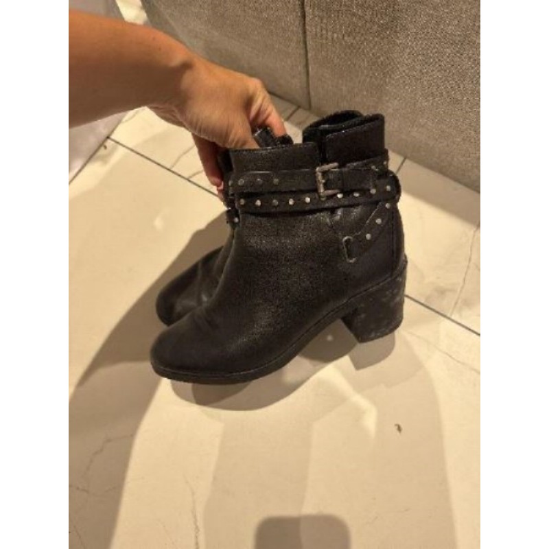 Bottines MK en cuir t. 40 (prix d’origine: 295€)