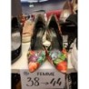 Chaussures  à  fleurs  38
