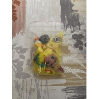 Poupée lol avec accessoire...