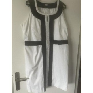 Robe droite noir et blanc T 50