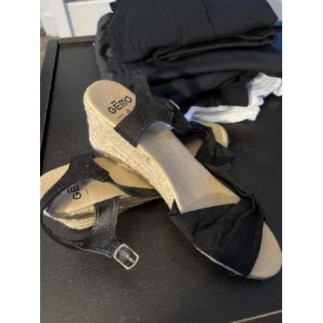 Chaussures cordes noires...